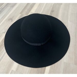 Brandy Melville Black Felt Floppy Brim Hat